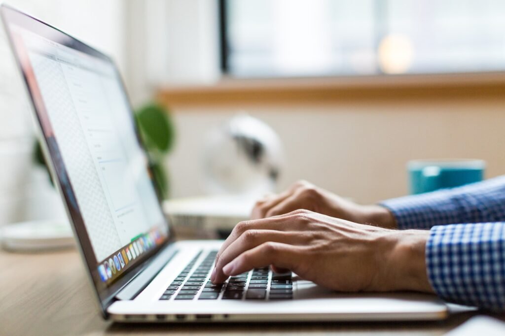 How to Write the Best Airbnb Bio - DPGO Dynamic Pricing 2