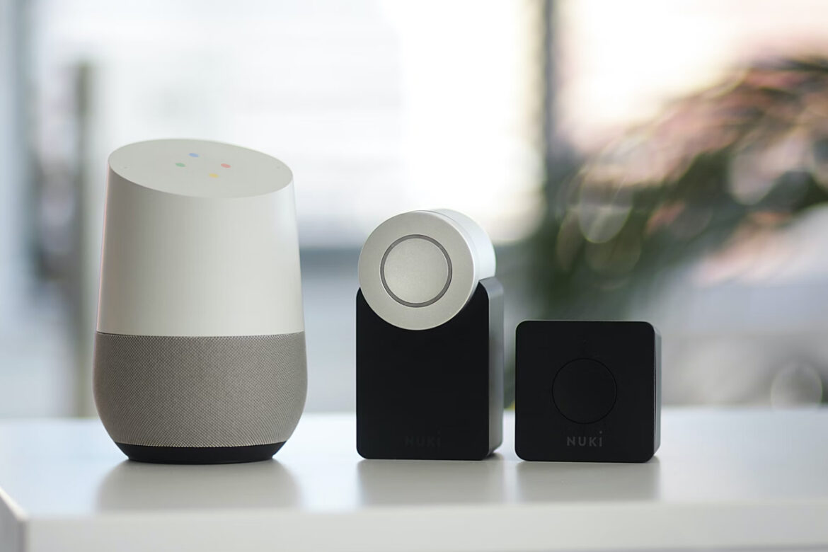Top 10 Airbnb Gadgets to Upgrade Your Guests’ Experience Improve your guests experience with the Airbnb gadgets